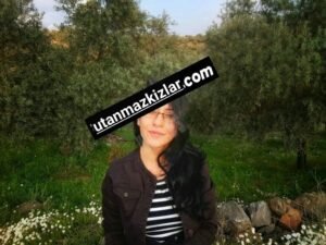 Üniversiteli Zeynep Anal Yapıyor